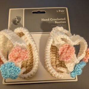 Crocheted Baby Booties with Flowers